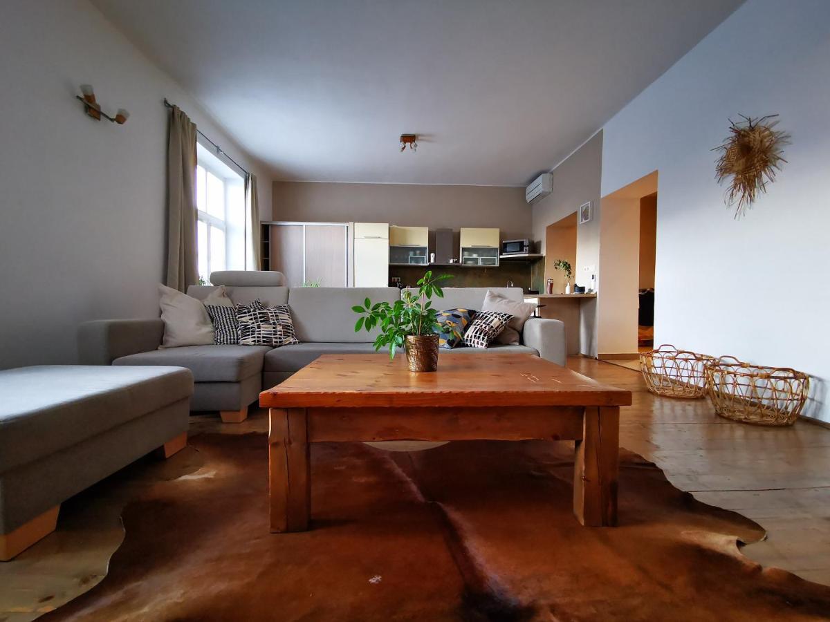 Falcon Apartment トルナヴァ エクステリア 写真