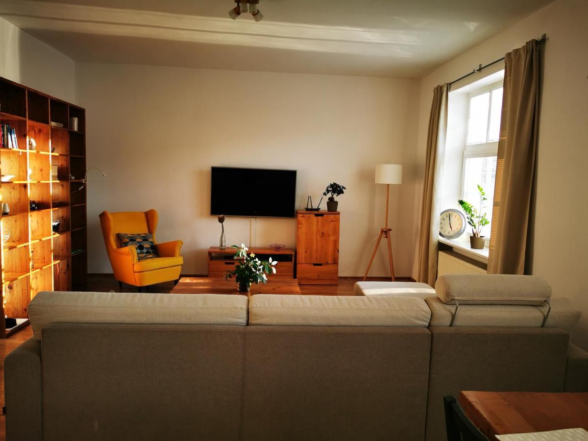 Falcon Apartment トルナヴァ エクステリア 写真